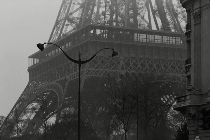 Framed Print : Closed Up Image of the Eiffel Tower, a Street Lamp Standing In Front of It, Front View, Paris, France