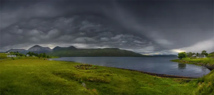Framed Print : Clouds over skye