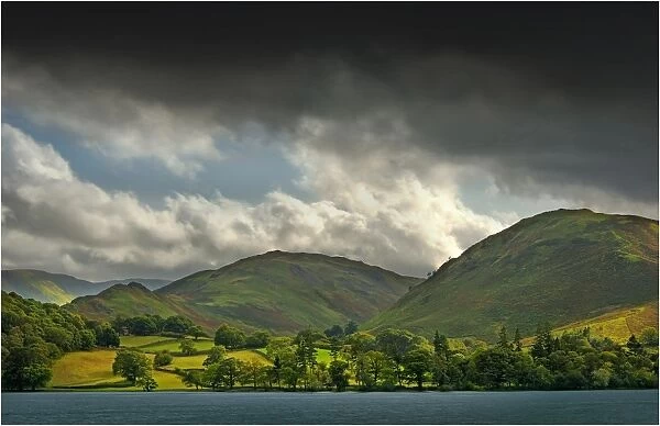 Clouds over Ullswater, Lakes district, Cumbira, england