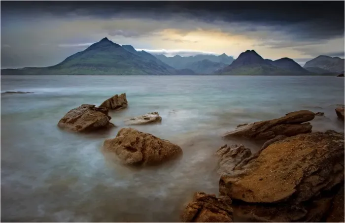 Framed Print : The coastline of Elgol on the Isle of Skye, Inner Hebrides, Western Scotland