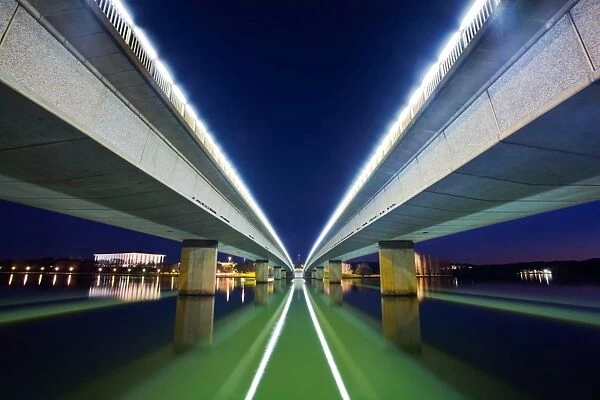Commonwealth Avenue Bridge, Canberra
