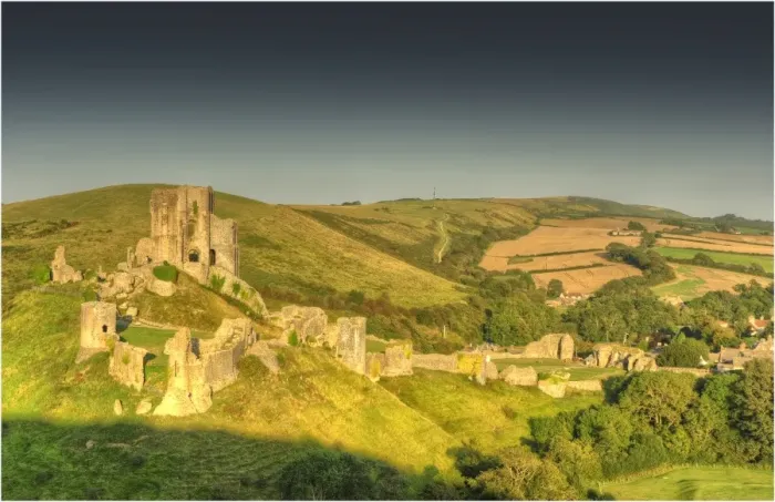 Framed Print : A countryside view near Corfe Castle, Isle of Purbeck, Dorset, England Framed Print : A countryside view near Corfe Castle, Isle of Purbeck, Dorset, England