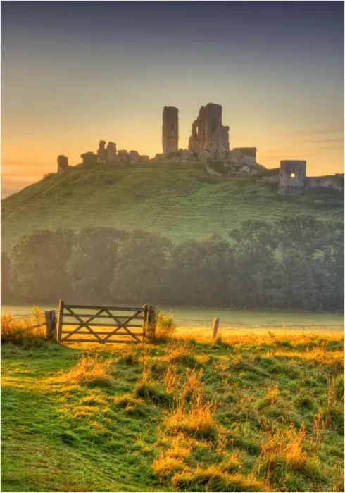 Framed Print : A countryside view near Corfe Castle, Isle of Purbeck, Dorset, England Framed Print : A countryside view near Corfe Castle, Isle of Purbeck, Dorset, England
