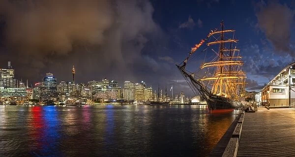 Darling harbour - Tall ship