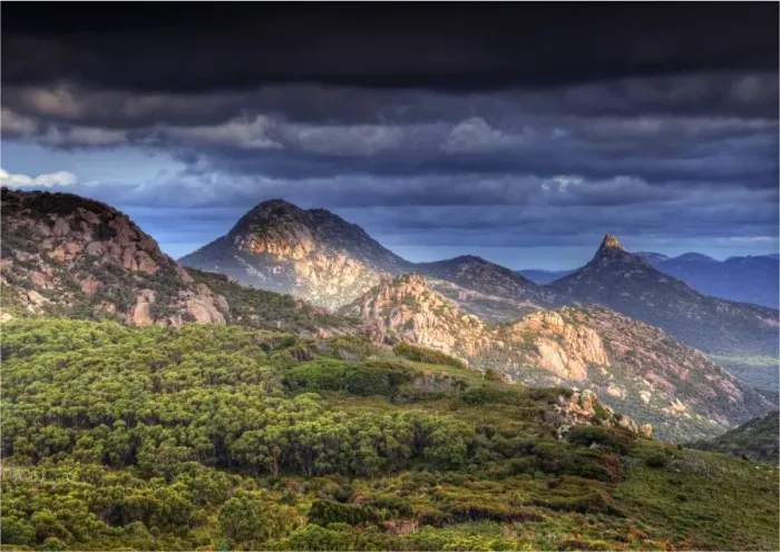 Framed Print : The Darling ranges, Flinders Island, Bass Strait, Tasmania Framed Print : The Darling ranges, Flinders Island, Bass Strait, Tasmania