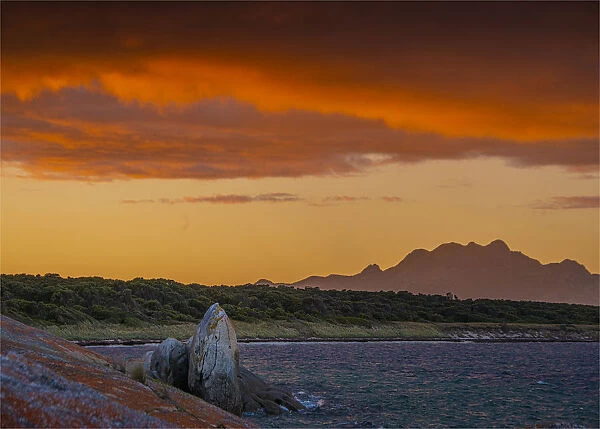 Dawn at Blue rocks on Flinders Island, Bass Strait, Tasmania