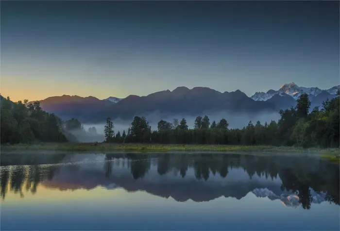 Framed Print : Dawn at lake Matheson, south island, New Zealand Framed Print : Dawn at lake Matheson, south island, New Zealand