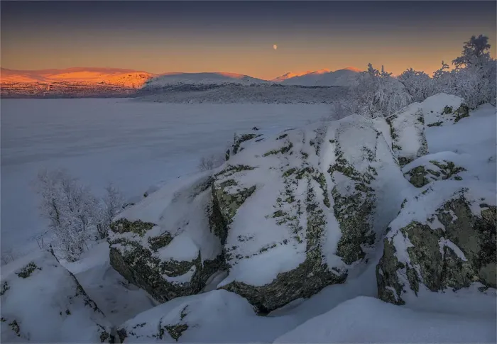 Framed Print : Dawn light sweeps across the landscape at Bjorkliden, Lapland, Sweden