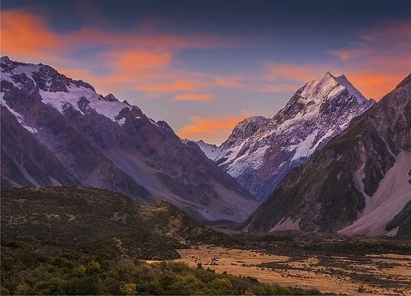Dawn View to mount Cook, south Island of New Zealand