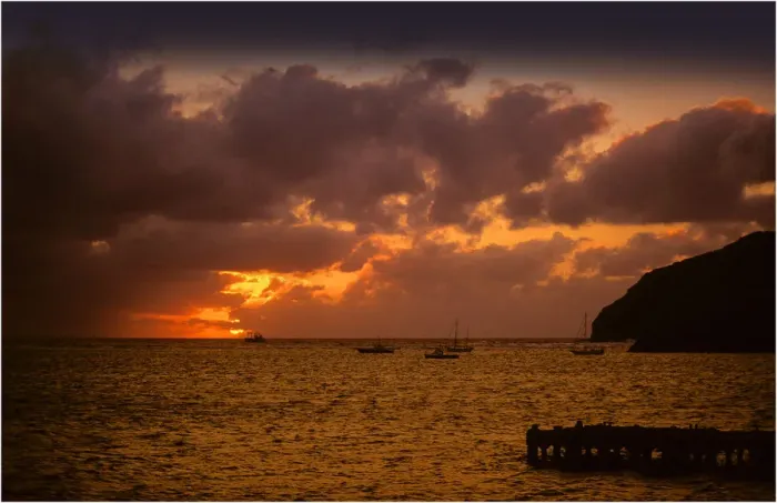 Framed Print : Dusk across the Lagoon, Lord Howe Island