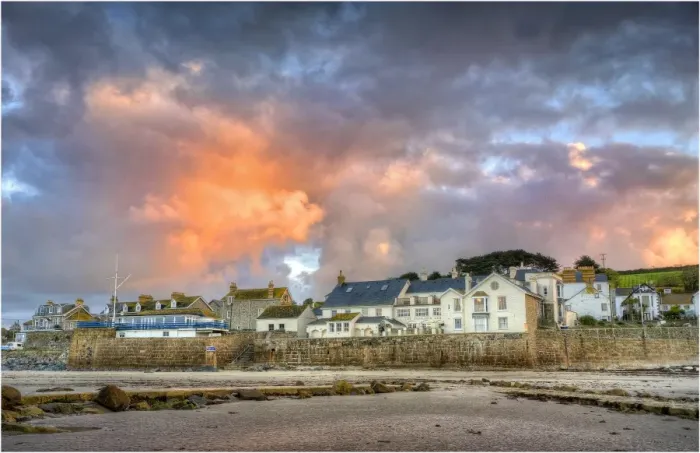 Framed Print : Early morning at Marazion, Cornwall, England