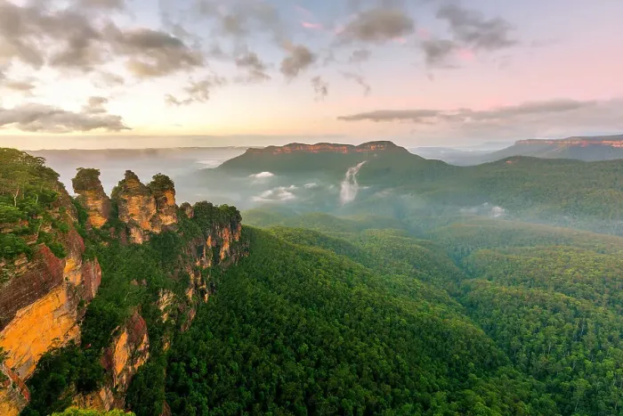 Framed Print : Echo Point misty sunrise Framed Print : Echo Point misty sunrise