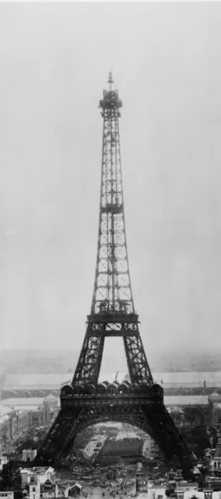 Framed Print : Eiffel Construction 11
