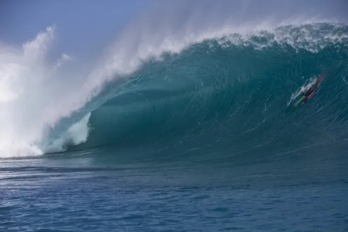 Framed Print : One of the evilest most heavy waves in WA the tomb
