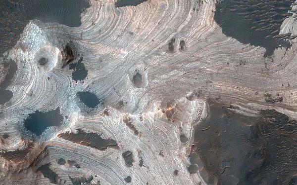 Exquisite Layering on Mars