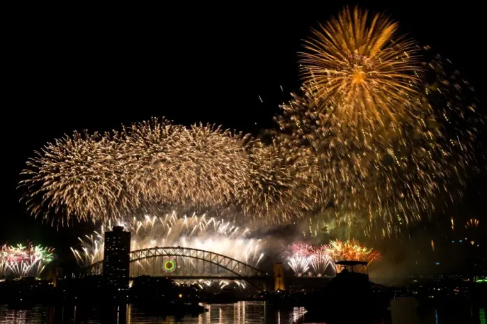 Framed Print : Fireworks over Sydney Harbor Bridge Framed Print : Fireworks over Sydney Harbor Bridge