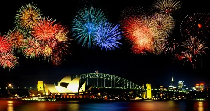 Framed Print : Fireworks over Sydney Harbor Bridge, Australia
