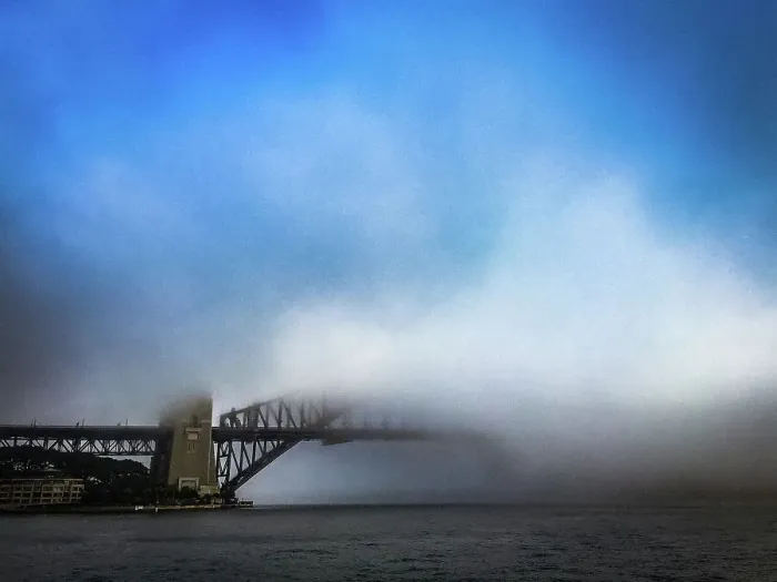 Framed Print : A foggy Sydney Harbour Bridge Framed Print : A foggy Sydney Harbour Bridge