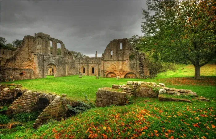 Framed Print : Fountains Abbey, Yorkshire, England Framed Print : Fountains Abbey, Yorkshire, England