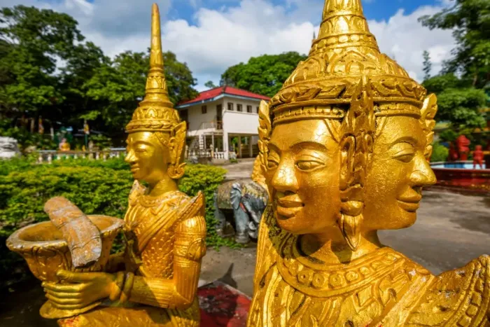 Framed Print : Golden Statues at Wat Krom (Lower Wat), Sihanoukville, Cambodia