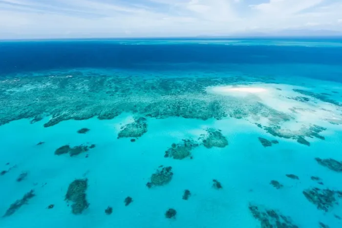 Framed Print : Great Barrier Reef and coral sand cay