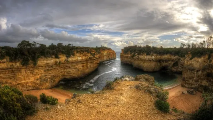 Framed Print : Great Ocean Road deep cliffs and secluded bay Framed Print : Great Ocean Road deep cliffs and secluded bay