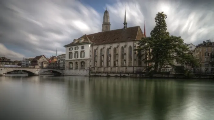 Framed Print : Grossmunster Catedral and river Limmat