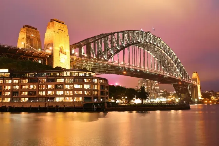 Framed Print : Harbour Bridge & Colorful Night Framed Print : Harbour Bridge & Colorful Night