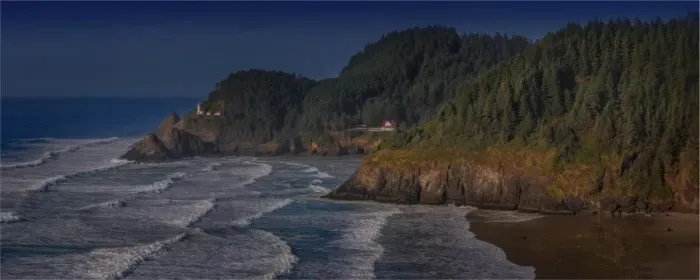 Framed Print : Heceta Headland and Lighthouse, Oregon, United States Framed Print : Heceta Headland and Lighthouse, Oregon, United States
