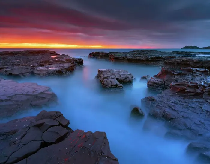 Framed Print : High tide at Kiama Surf, Sydney Framed Print : High tide at Kiama Surf, Sydney