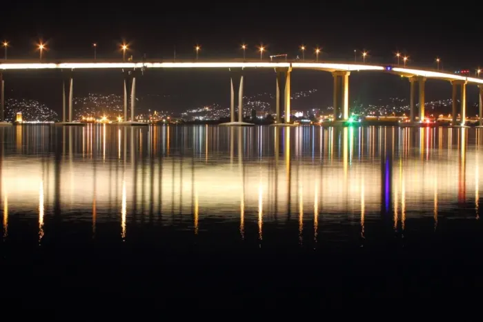 Framed Print : Hobart, Tasmania, Australia