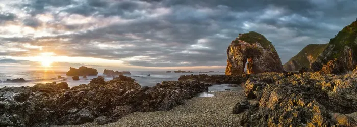Framed Print : Horse Head Rock
