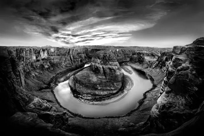 Framed Print : Horseshoe Bend in Black and White