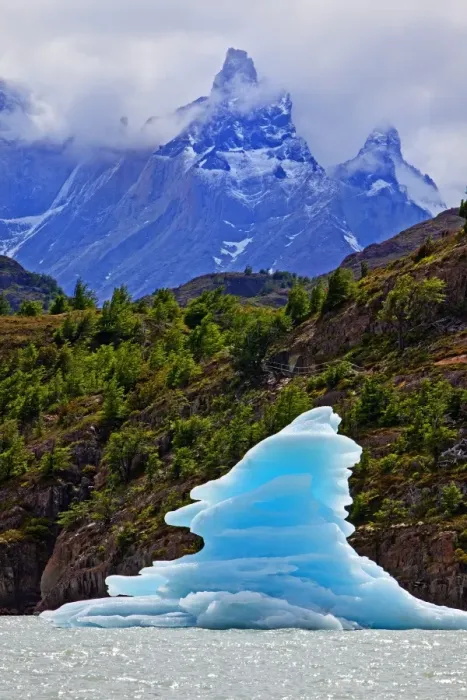 Framed Print : Iceberg on Lake Grey, Patagonia Framed Print : Iceberg on Lake Grey, Patagonia