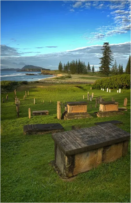 Framed Print : Kingston Cemetery, Norfolk Island