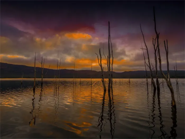 Framed Print : Lake Bellfield dawn, Grampians, Western Victoria, Australia Framed Print : Lake Bellfield dawn, Grampians, Western Victoria, Australia