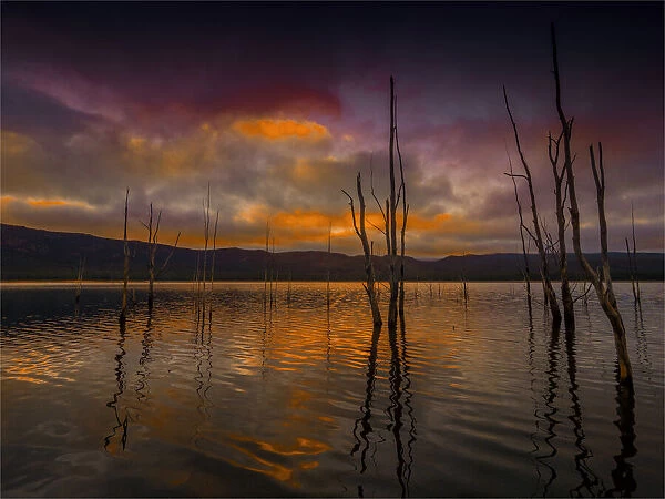 Lake Bellfield dawn, Grampians, Western Victoria, Australia