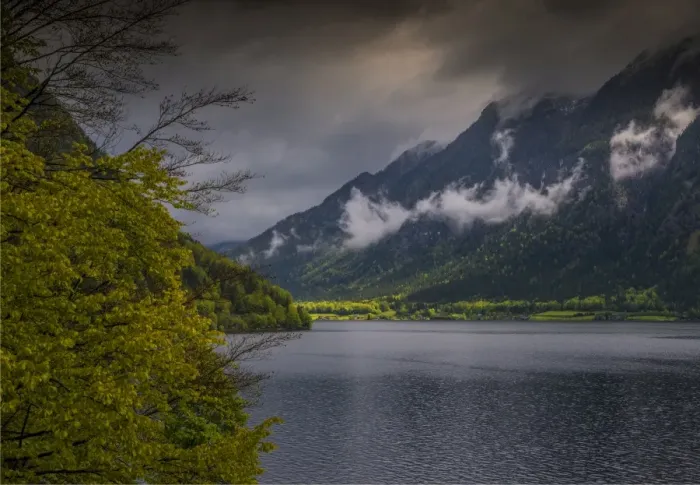 Framed Print : Lake Hallstatt, in the mountainous region of Salzkammergut, Austria