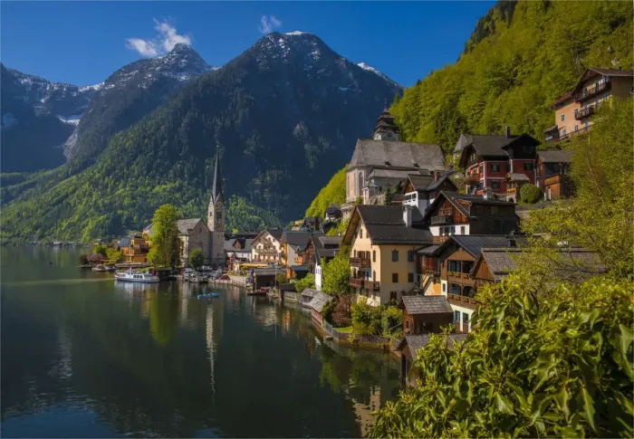 Framed Print : Lake Hallstatt and views of the beautiful historic village, in the mountainous region of Salzkammergut, Austria Framed Print : Lake Hallstatt and views of the beautiful historic village, in the mountainous region of Salzkammergut, Austria