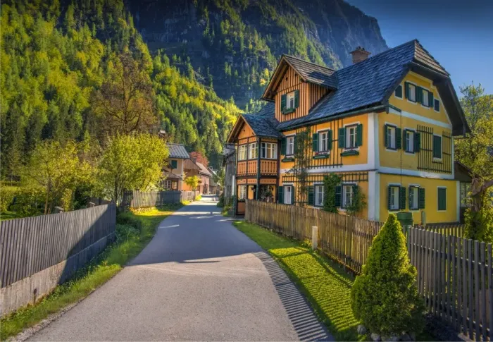 Framed Print : Lake Hallstatt and views of the beautiful historic village, in the mountainous region of Salzkammergut, Austria Framed Print : Lake Hallstatt and views of the beautiful historic village, in the mountainous region of Salzkammergut, Austria