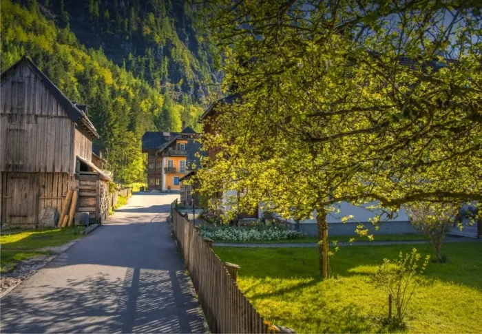 Framed Print : Lake Hallstatt and views of the beautiful historic village, in the mountainous region of Salzkammergut, Austria Framed Print : Lake Hallstatt and views of the beautiful historic village, in the mountainous region of Salzkammergut, Austria