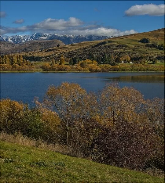 Lake Hayes in the Autumn on the South Island of New Zealand