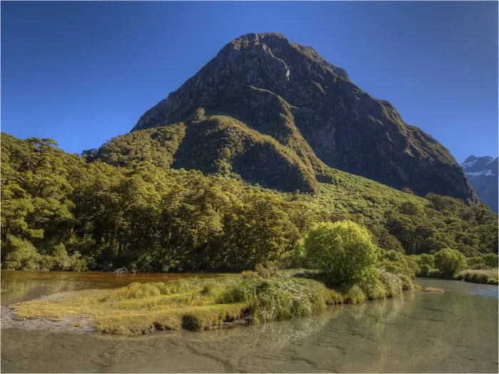 Framed Print : Lake Mintaro, Milford Sound, South Island of New Zealand Framed Print : Lake Mintaro, Milford Sound, South Island of New Zealand