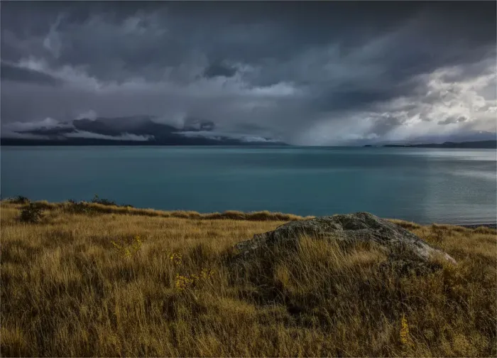 Framed Print : Lake Pukaki, Canterbury plains, south island, New Zealand