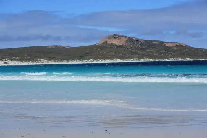 Framed Print : Landscape view of Lucky Bay in Cape La Grand near Esperance, Western Australia Framed Print : Landscape view of Lucky Bay in Cape La Grand near Esperance, Western Australia