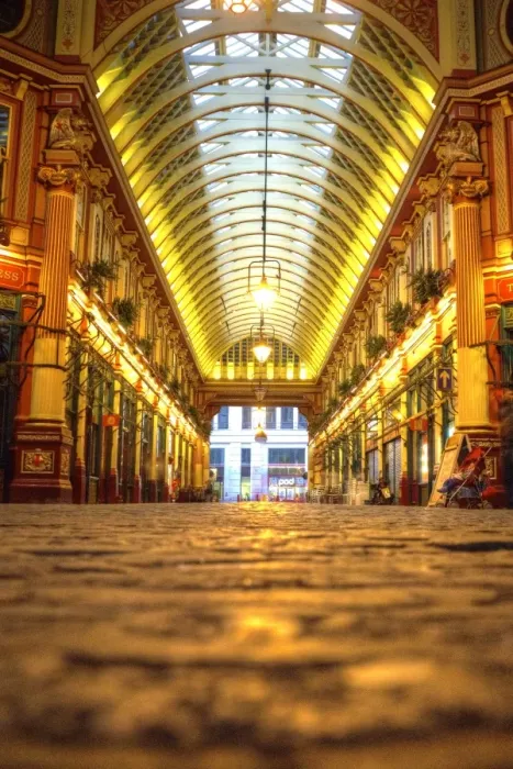 Framed Print : Leadenhall Market evening view toward Bishopsgate