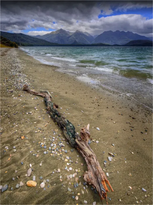Framed Print : Lkae Manapouri in the South Island of New Zealand