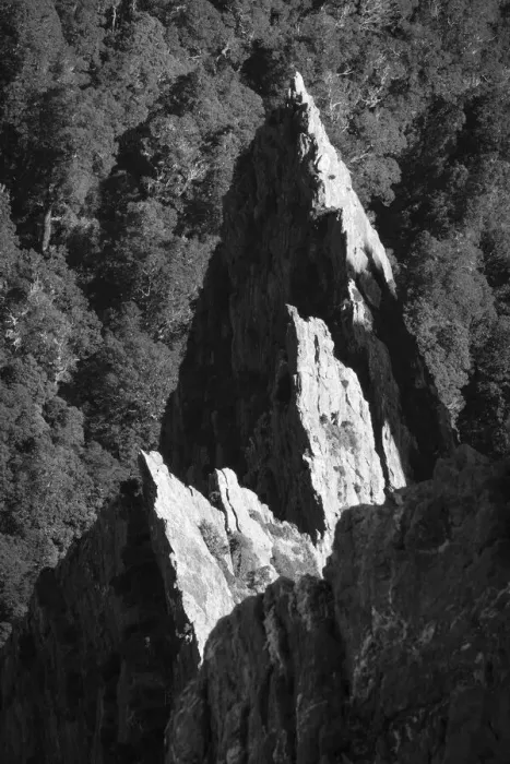 Framed Print : Looking down on Blade Ridge from the summit of Federation Peak, Eastern Arthur Range
