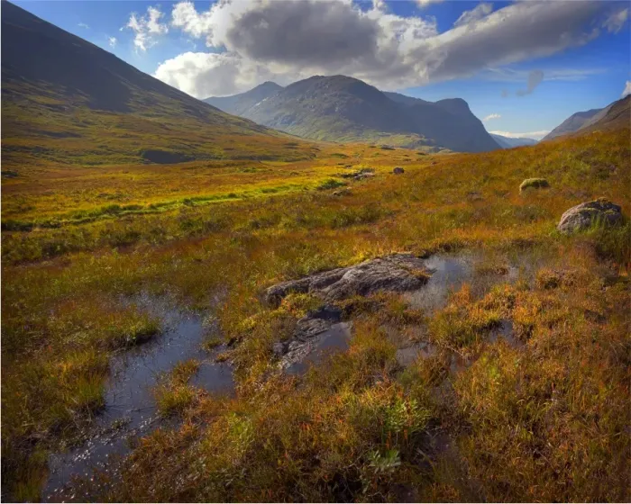 Framed Print : Looking towards Glencoe, Scottish highlands