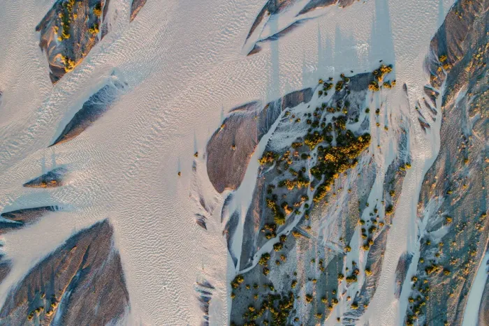 Framed Print : Top looking down at Waimakariri River flowing